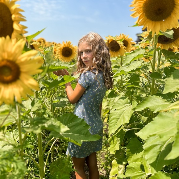 Meet me 💖 - Picture 2 of 16